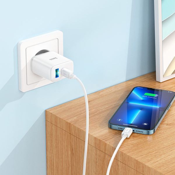 Мережевий зарядний пристрій HOCO C105A Stage dual port PD20W+QC3.0 charger White 6931474782946 фото